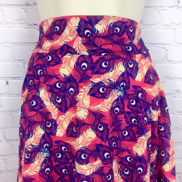 SOFT Feather print circle skirt in vibrant colors - Picture 4 of 8